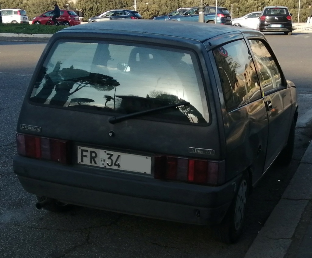 i88.servimg.com/u/f88/20/10/02/83/a_y10_22.jpg