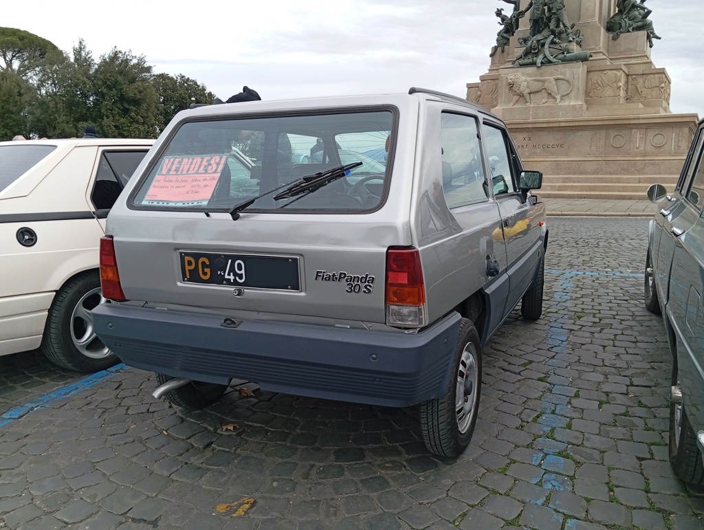 i88.servimg.com/u/f88/20/10/02/83/fiat_p20.jpg